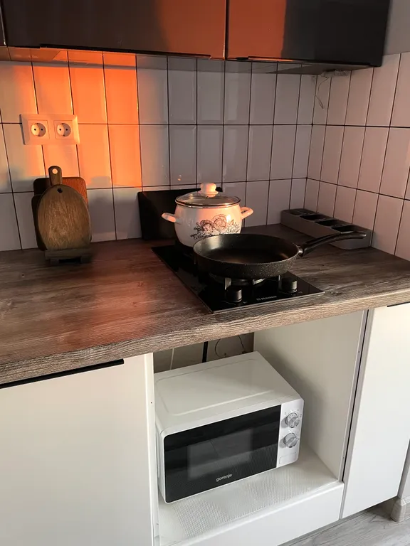 Стильная чистюля с видом на поле и закатные пейзажи