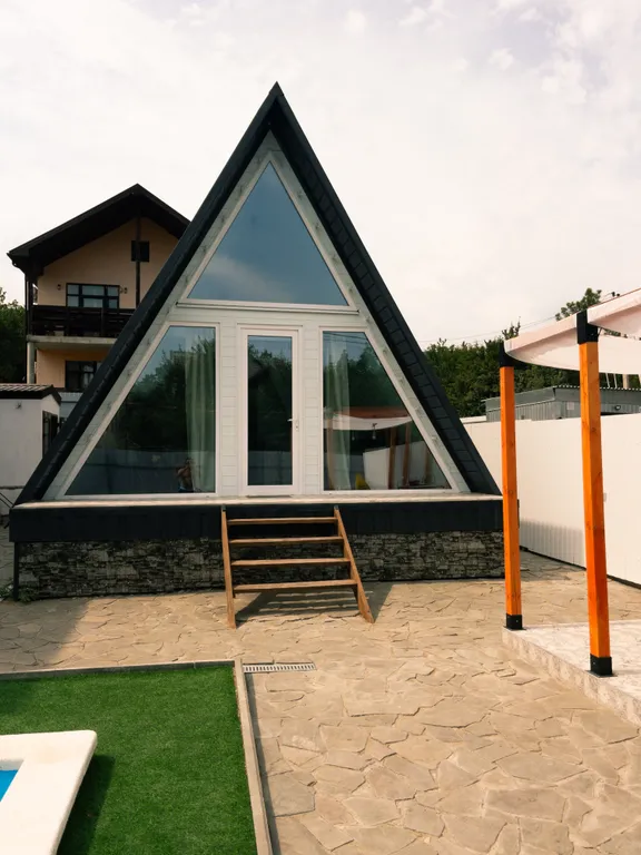 Коттедж 1-комнатный Дом — Геленджик