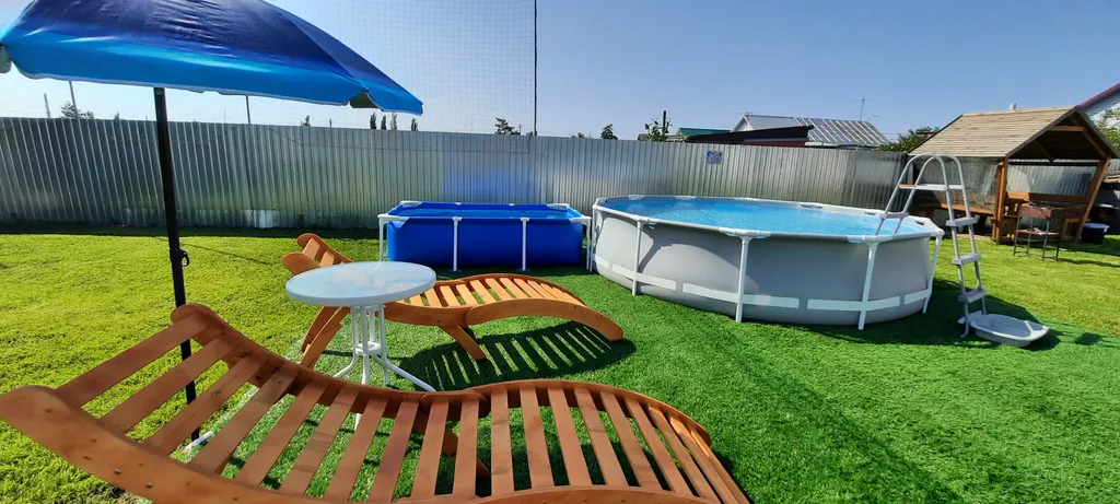 Коттедж Домик на 4 чел со своей кухней и сан узлом — аренда посуточно в Яровое