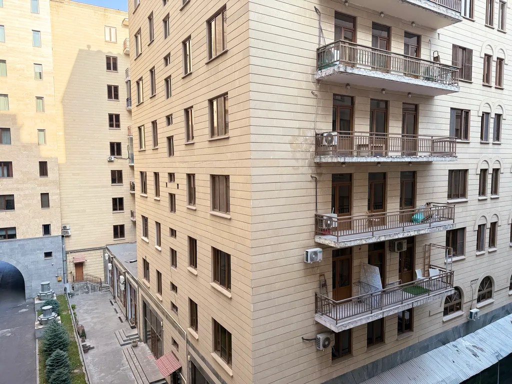 Дизайнерские апартаменты в центре города с 1-ой спальней