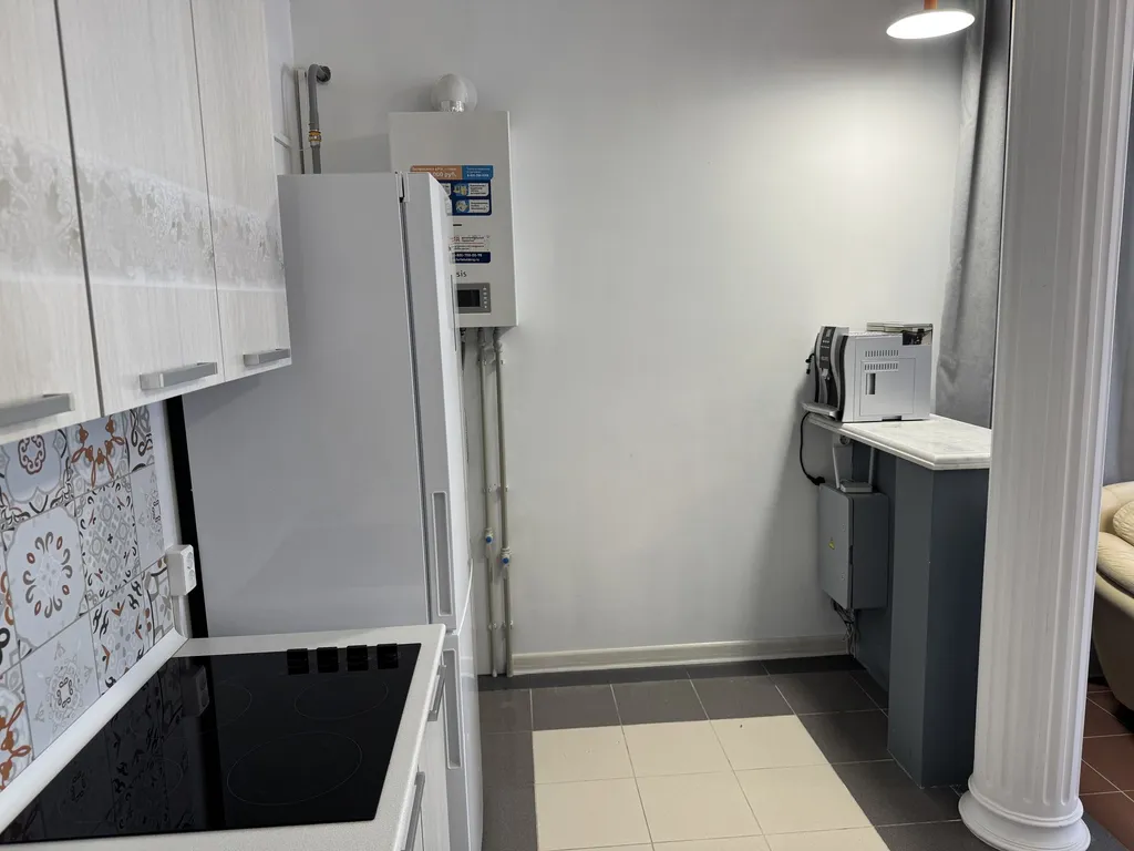 1-й этаж под ключ в центре - 15 мин до центрального пляжа