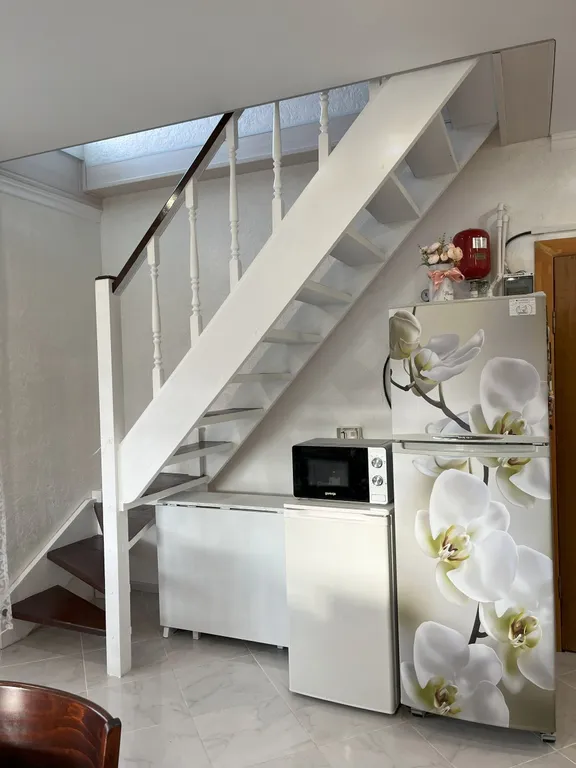 Уютный дом у озера