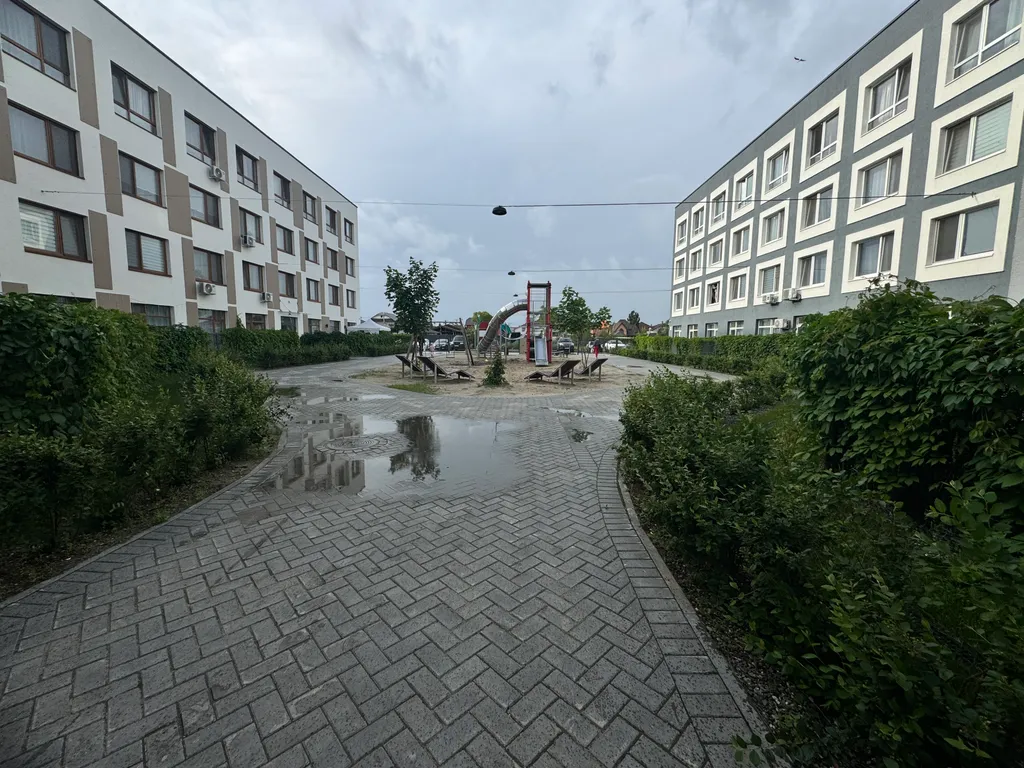 Квартира Квартира Евродвушка в тихом районе, до центра 15 минут, две отдельные комнаты — Тюмень