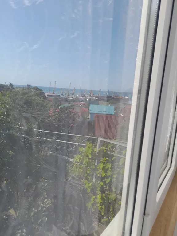 10 минут и вы у моря, уютная комната для вас, на 4 человек