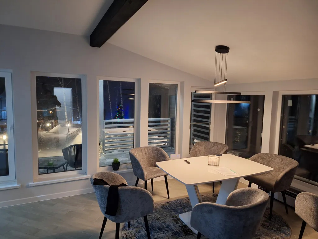 Дом на берегу водохранилища