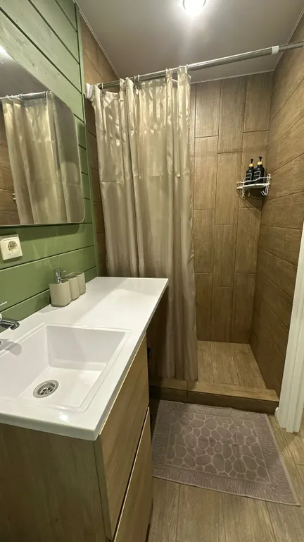 Уютный домик для отдыха с верандой и костровой зоной