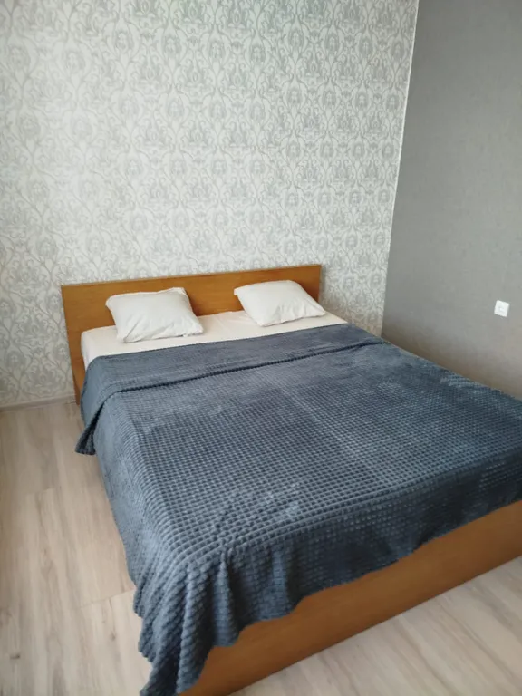 Уютная новая квартира рядом с М4 в тихом месте — аренда посуточно в Батайск