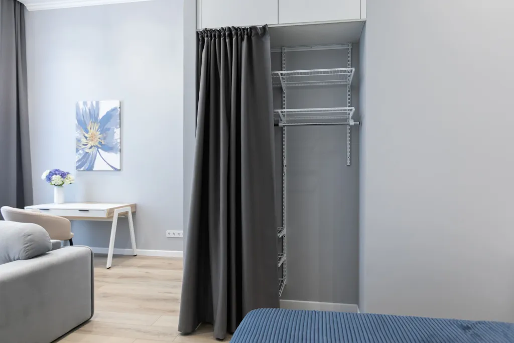 Вид на Неву, новый ремонт