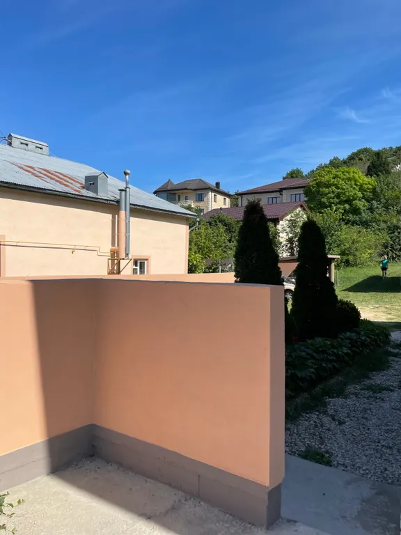 Двухкомнатный дом в Мысхако у моря, дворик, мангал, гамак, парковка