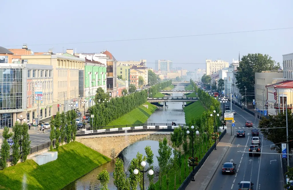 Квартира Квартира для большой семьи в центре с видом на кремль+паркинг и сауна — Казань