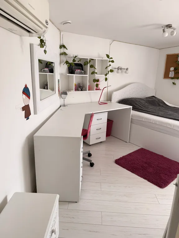 Сдается уютный дом в Ялте посуточно со скидкой с видом на море .