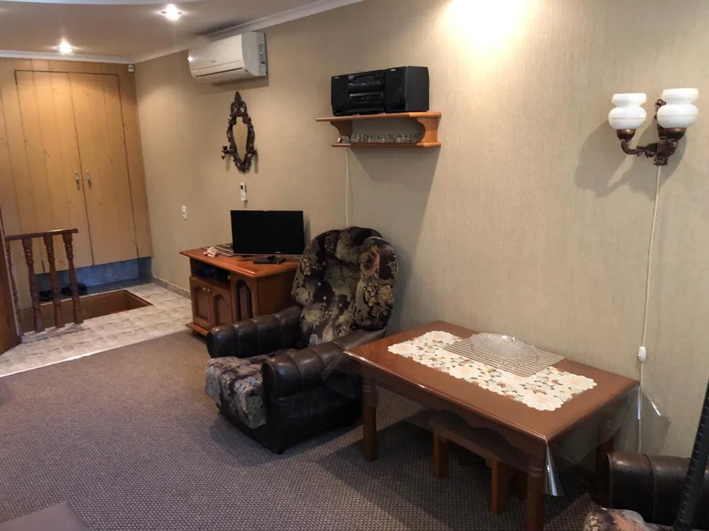 Коттедж 1-комнатный Дом — Сочи