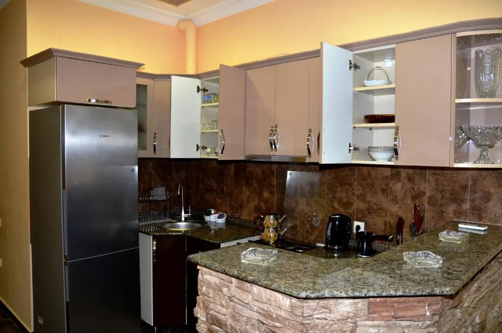 Апартамент с балконом