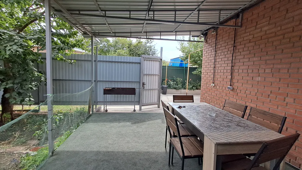 2-х этажный дом в центре города