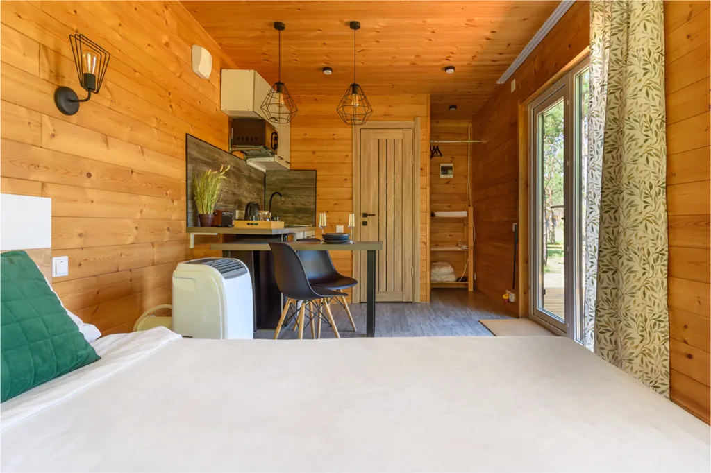 Двухместный 2 домик в лесу