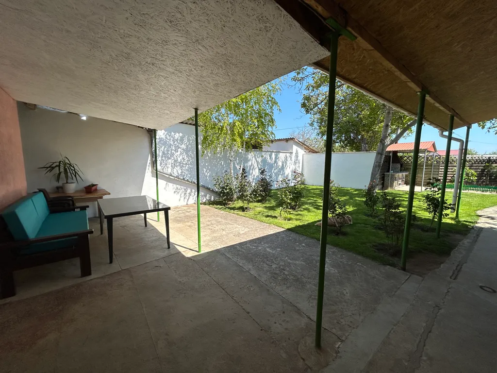 Уютный дворик