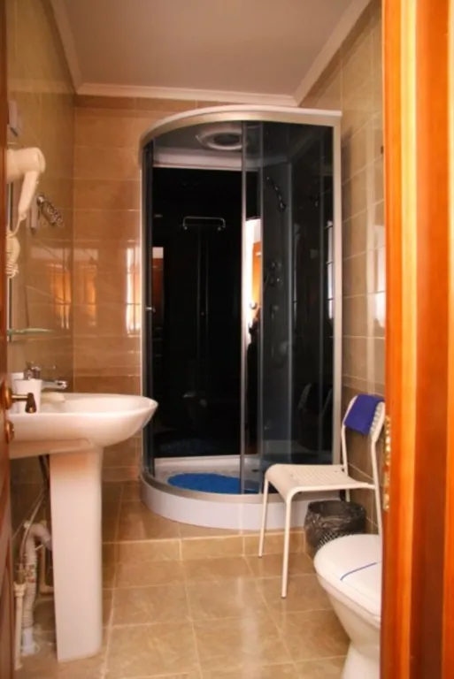 Номер с кроватью размера «queen-size» и балконом