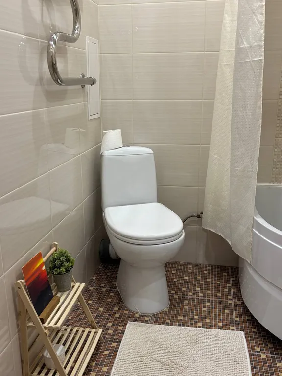 Студия с дизайнерским ремонтом