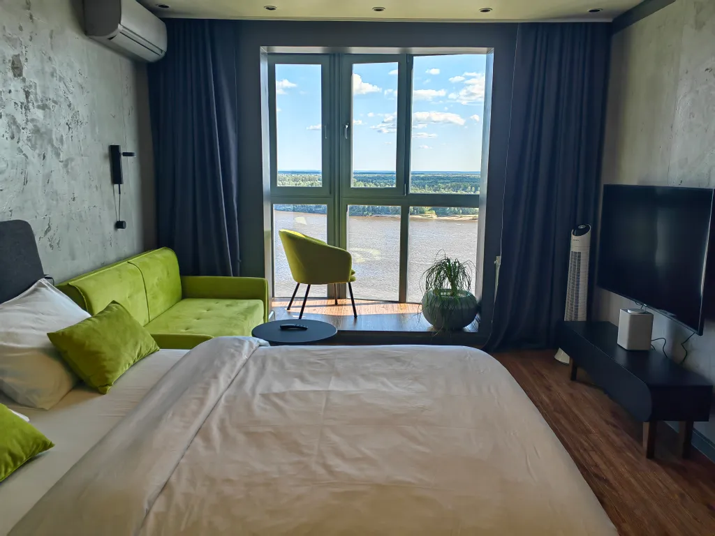 Квартира с видом на реку и Юганский заповедник