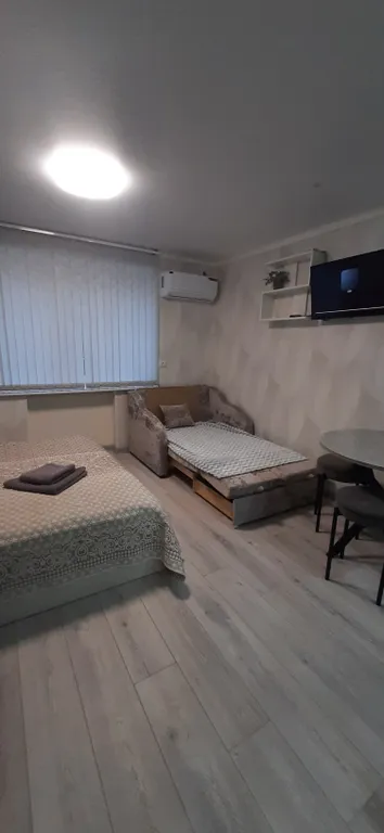 Уютная квартира-студия в тихом районе, рядом бювет с минеральной водой