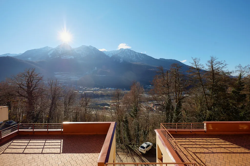 Стильный апартамент с видом на горы