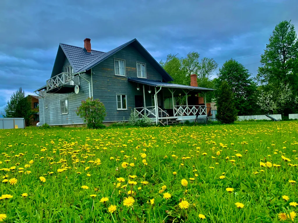 Коттедж Дом с камином, прудом и красивым закатом — Крюково