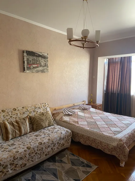 Уютная однокомнатная квартира рядом с пляжем — аренда посуточно в Гагра