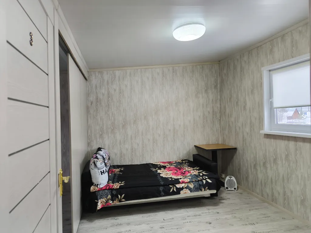 Комфортабельный 2-этажный дом с панорамным остеклением и русской баней