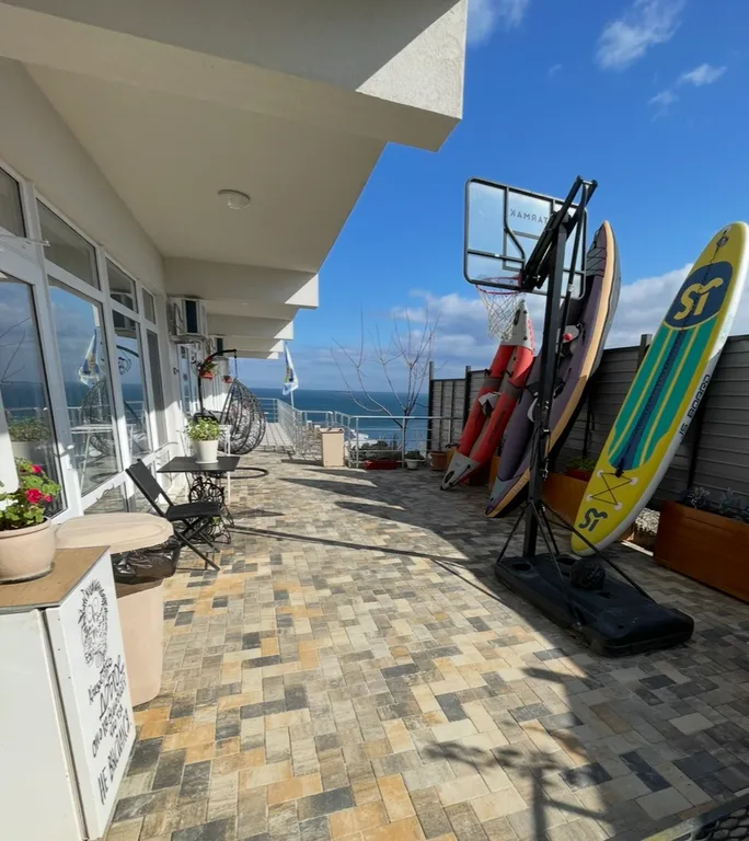 Трехместный номер с видом на море