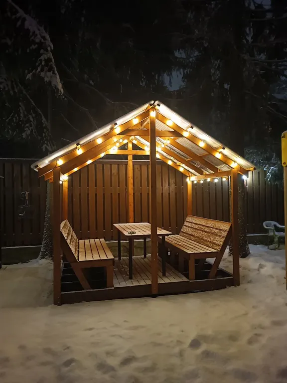 Коттедж с теплым бассейном и баней на дровах