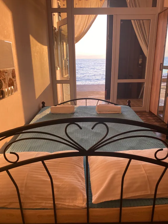 Апартаменты номер 2 с видом на море