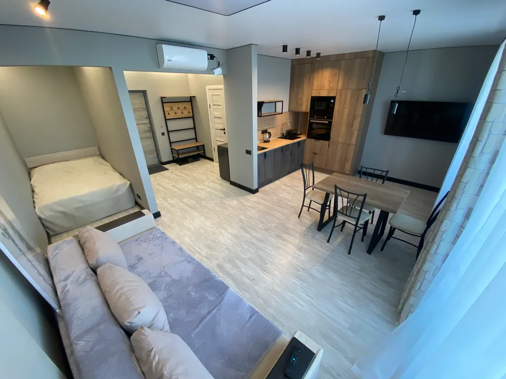 Просторная студия с видом на море