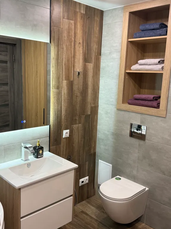 Уютная двухкомнатная квартира с большой гостиной