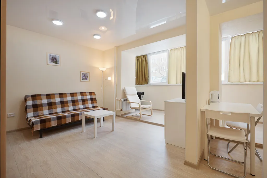 Светлая квартира рядом с НИИ онкологии