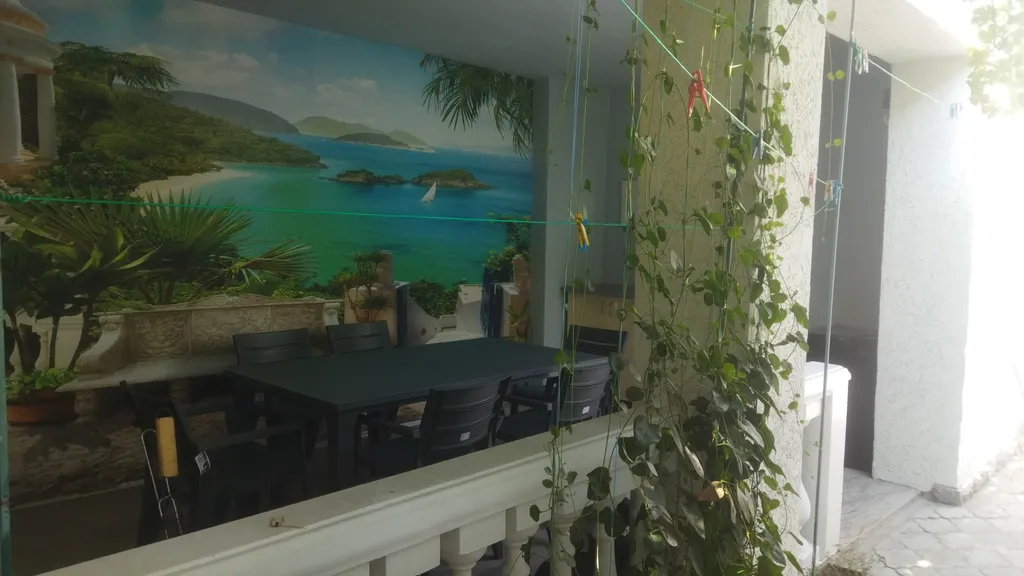 Коттедж Дом с уютным двориком в тихом районе — аренда посуточно в Евпатория