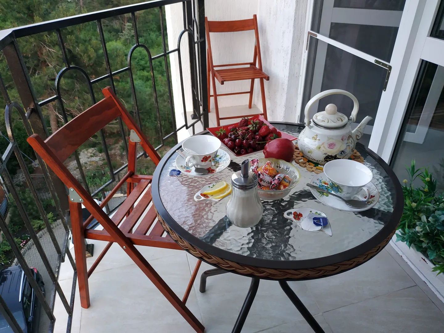 Завтрак на балконе 