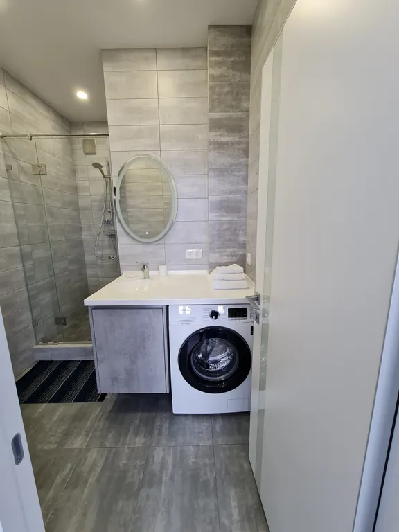 Люкс студия возле парка с видом на море