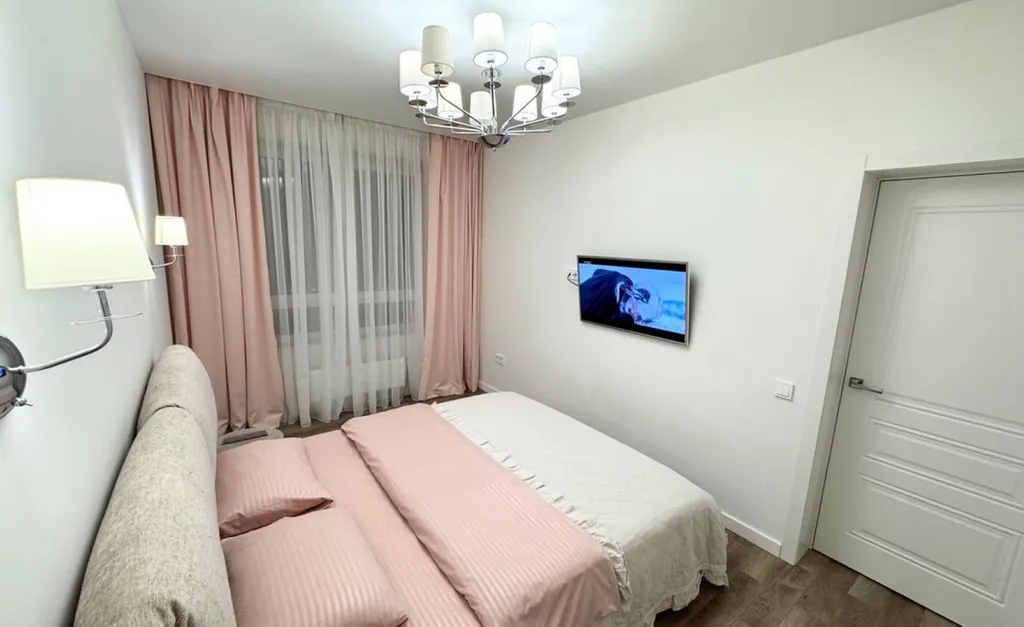 Шикарная двухкомнатная квартира с прекраснейшим видом из окна