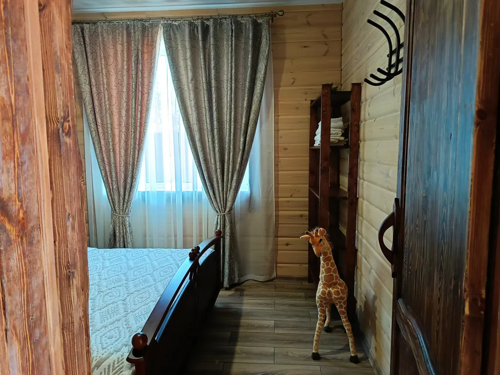 Чудесный дом с сауной и горячей купелью на побережье водохранилища