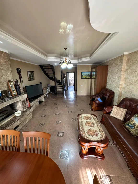 Уютный эллинг на берегу моря и реки