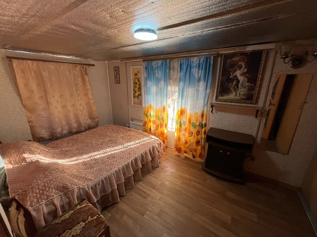 Дом у реки в Пскове