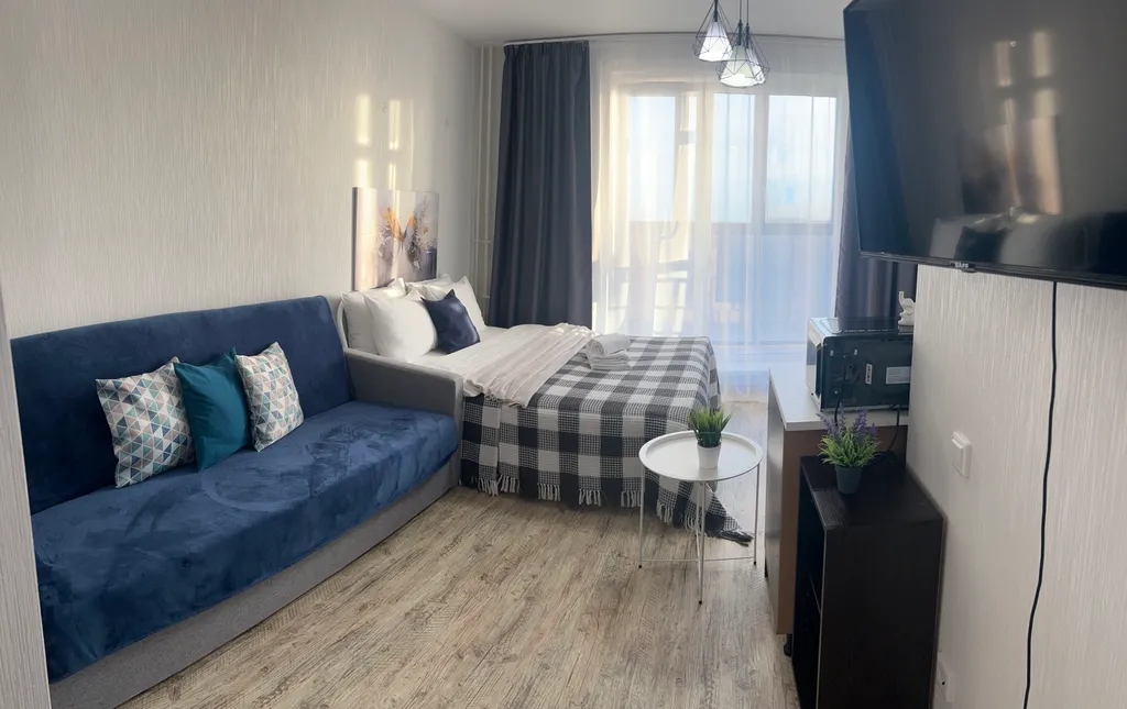 Студия с панорамным видом на Краснопольском проспекте