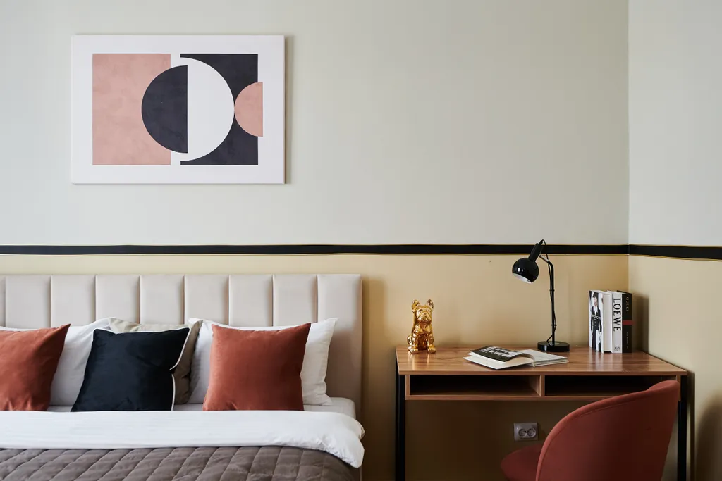 Двухуровневая с мансардой у Патриарших Прудов