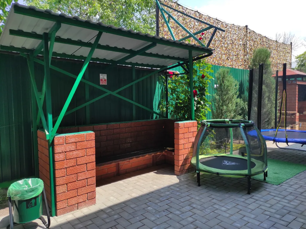 Квартира Luxe-евродвушка - в частном подворье, до 6-ти мест