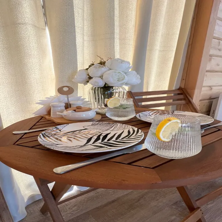 Дом для двоих с ванной и джакузи