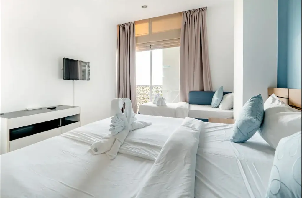 Семейные апартаменты Veloche на Кароне