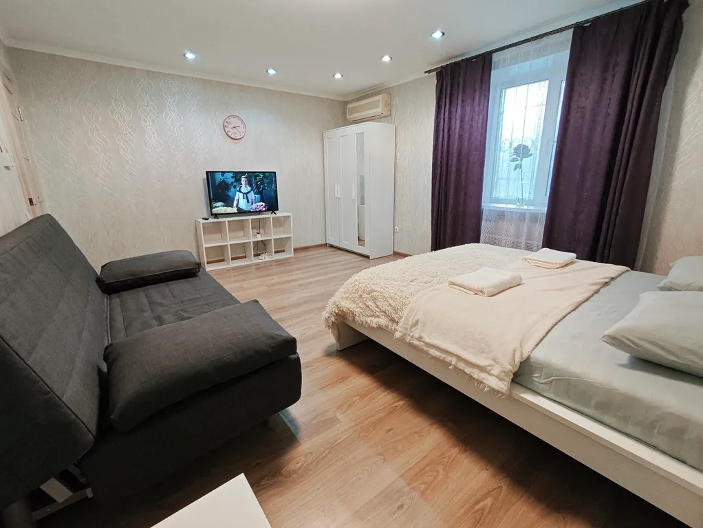 Новая квартира для 6 гостей — аренда посуточно в Шахты