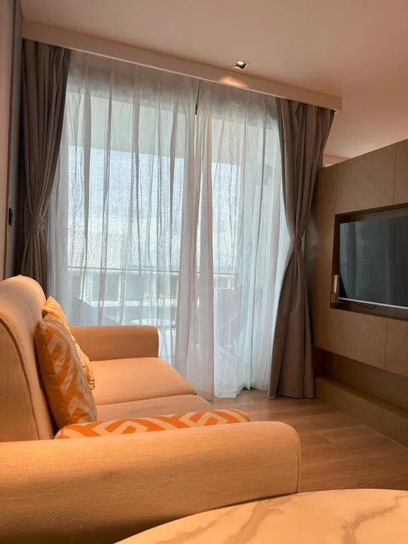 Най Харн 5* номер с супер большой кроватью