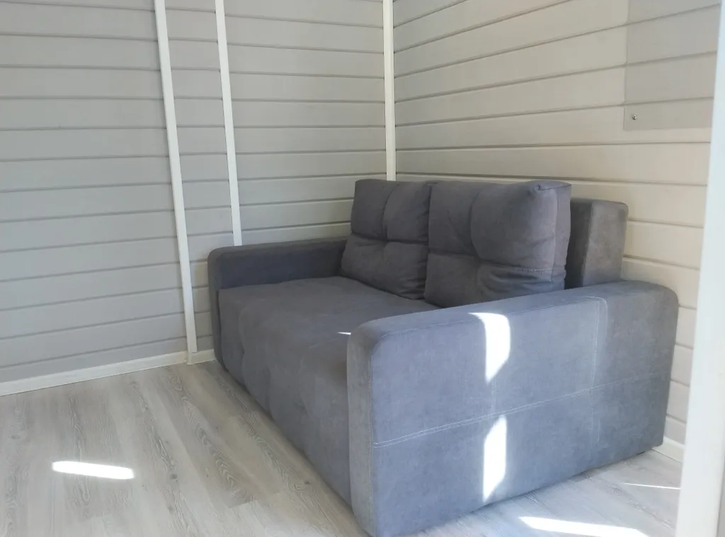 Коттедж Домик с панорамным остеклением, террасой и видом на озеро и лес — Сортавала