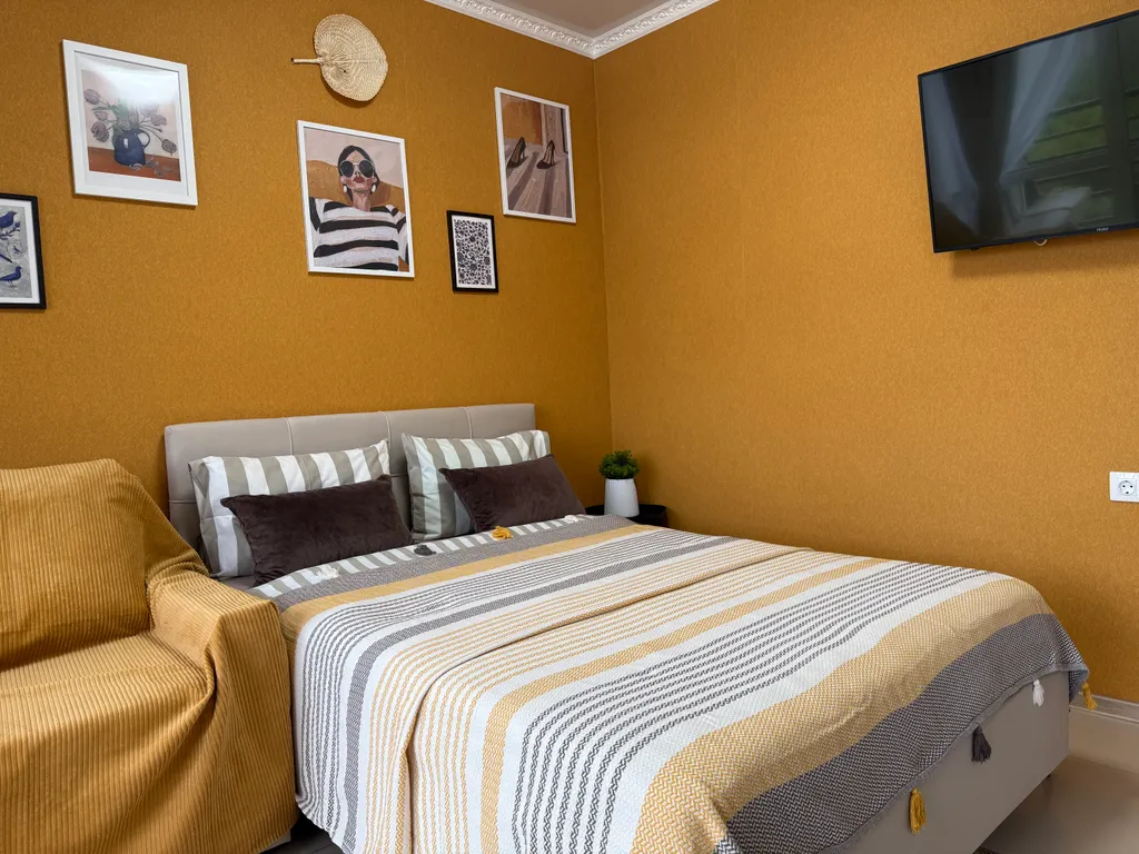 Квартира Квартира Просторная студия с закатами!!! — Сириус